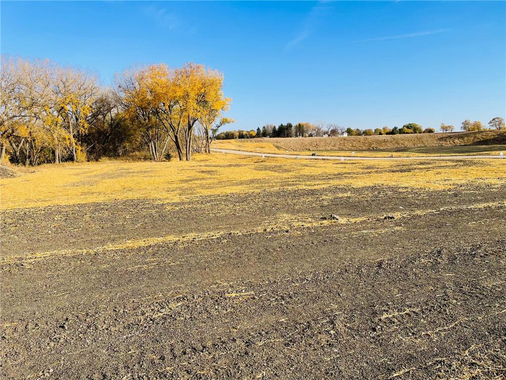 5 Cottonwood Lake Boulevard Windom MN 56101 6617815 image2