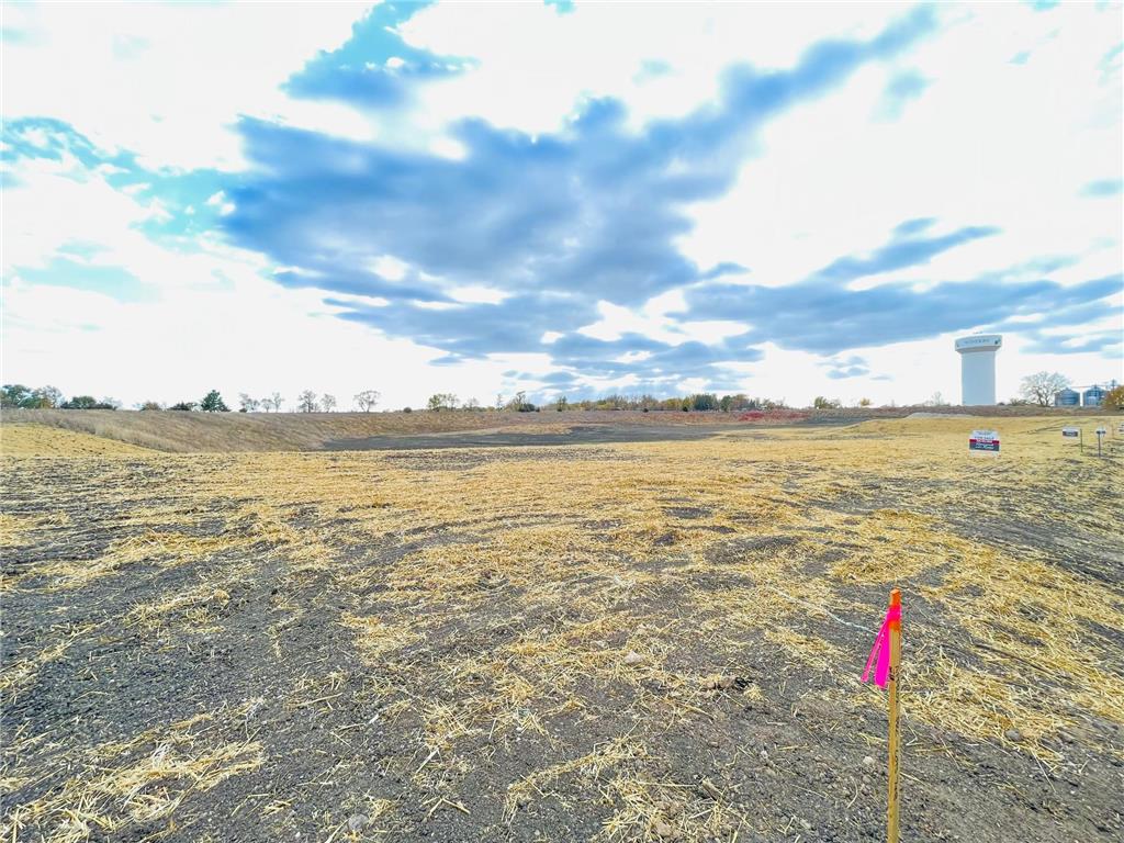 5 Cottonwood Lake Boulevard Windom MN 56101 6617815 image3