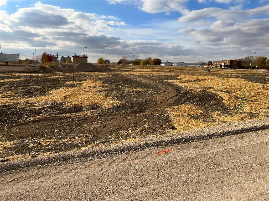 5 Cottonwood Lake Boulevard Windom MN 56101 6617815 image8