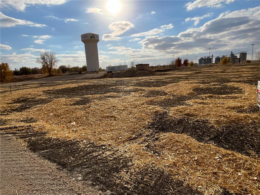 5 Cottonwood Lake Boulevard Windom MN 56101 6617815 image9