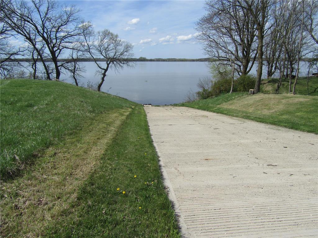 5 Royal Oaks Road Garvin MN 56132 - Sarah 6488065 image4