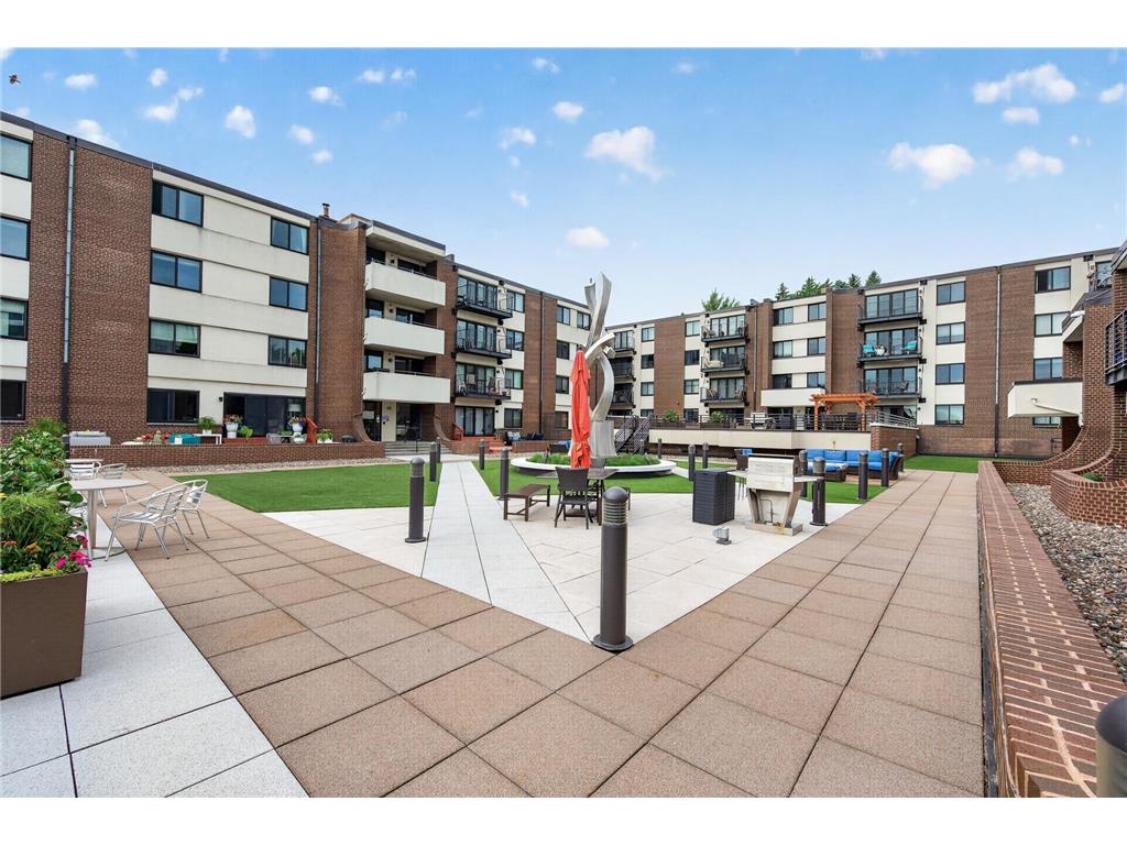 50 Groveland Terrace #C208 Minneapolis MN 55403 7070294 image2