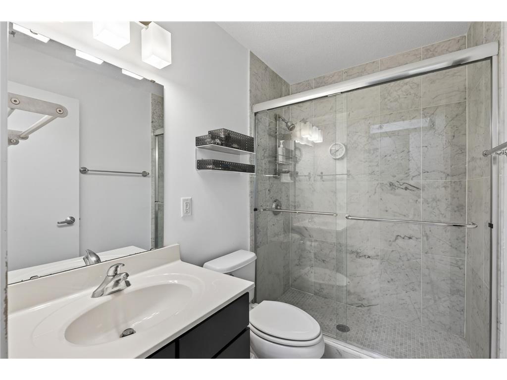 50 Groveland Terrace #C208 Minneapolis MN 55403 7070294 image27