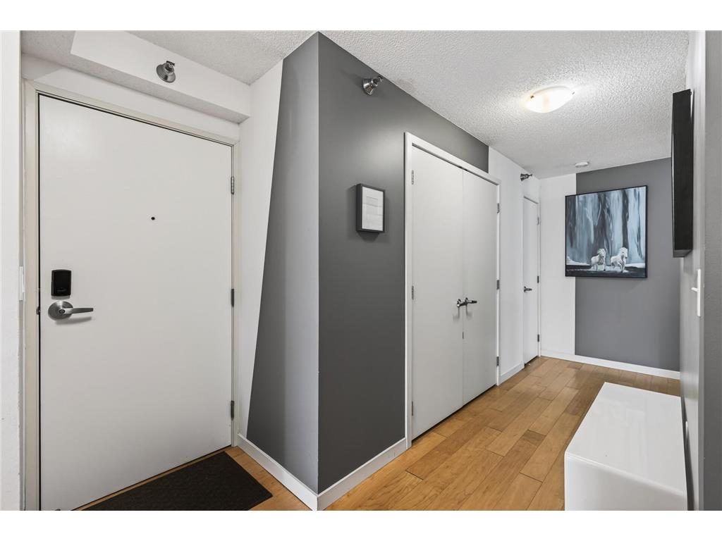 50 Groveland Terrace #C208 Minneapolis MN 55403 7070294 image4