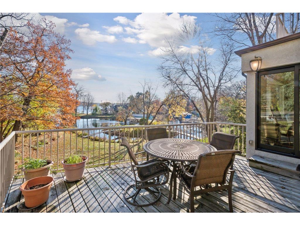 50 Highland Avenue Tonka Bay MN 55331 - Lake Minnetonka 6626955 image1