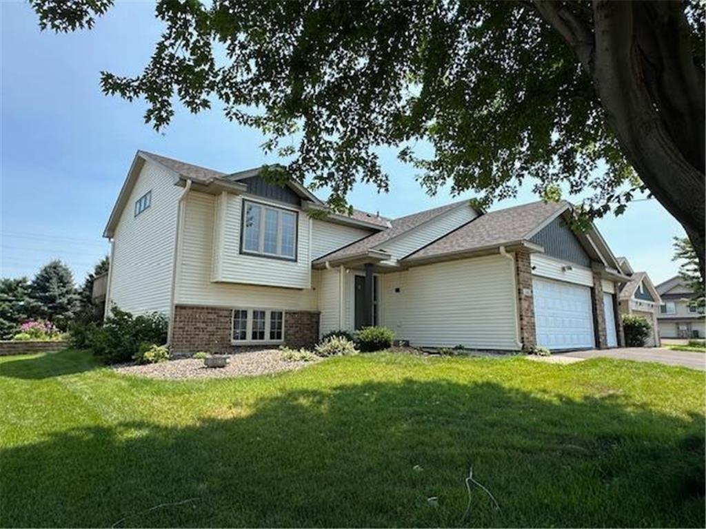 50 Robin Lane Hudson WI 54016 6792613 image1