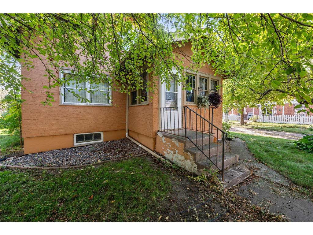 50 W 4th Street, Rush City, MN, 55069 MLS 6472897 Edina Realty