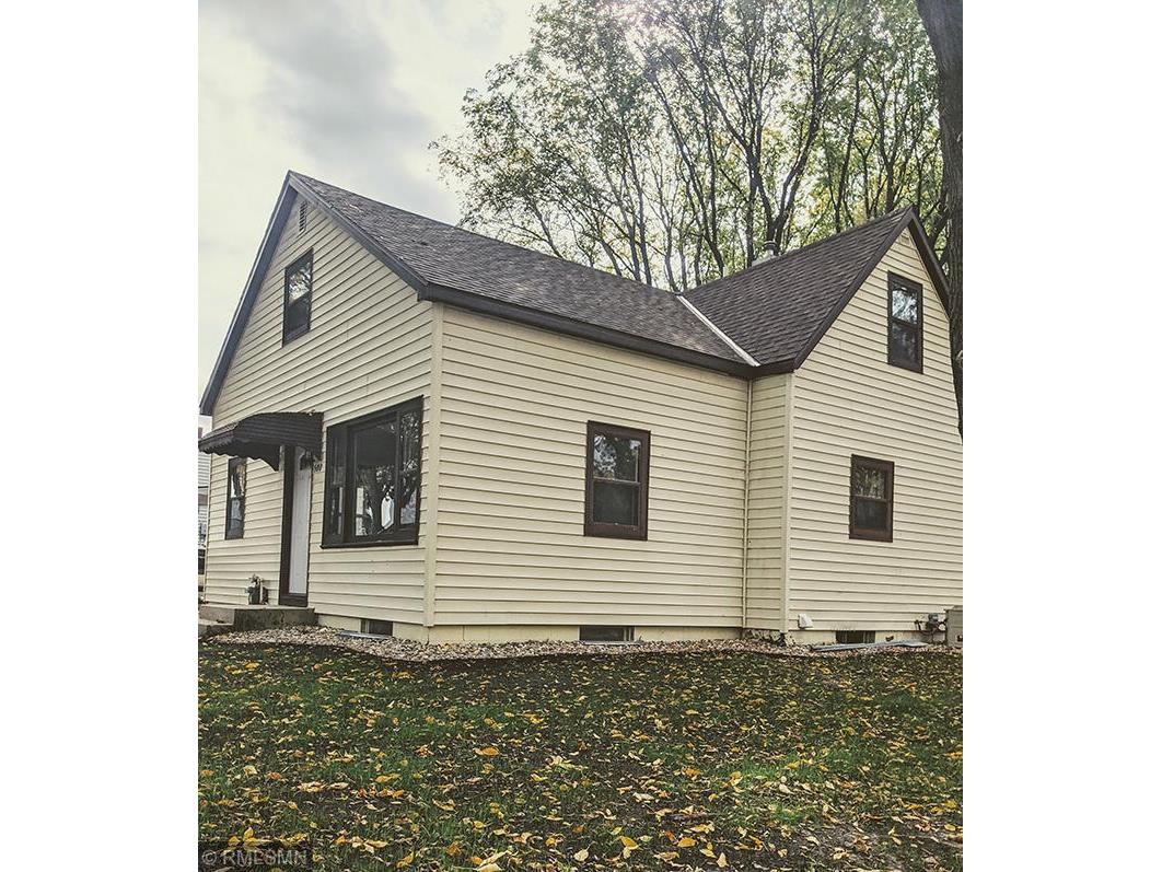 500 14th Street Se Willmar Mn 56201 Mls 5664092 Edina Realty