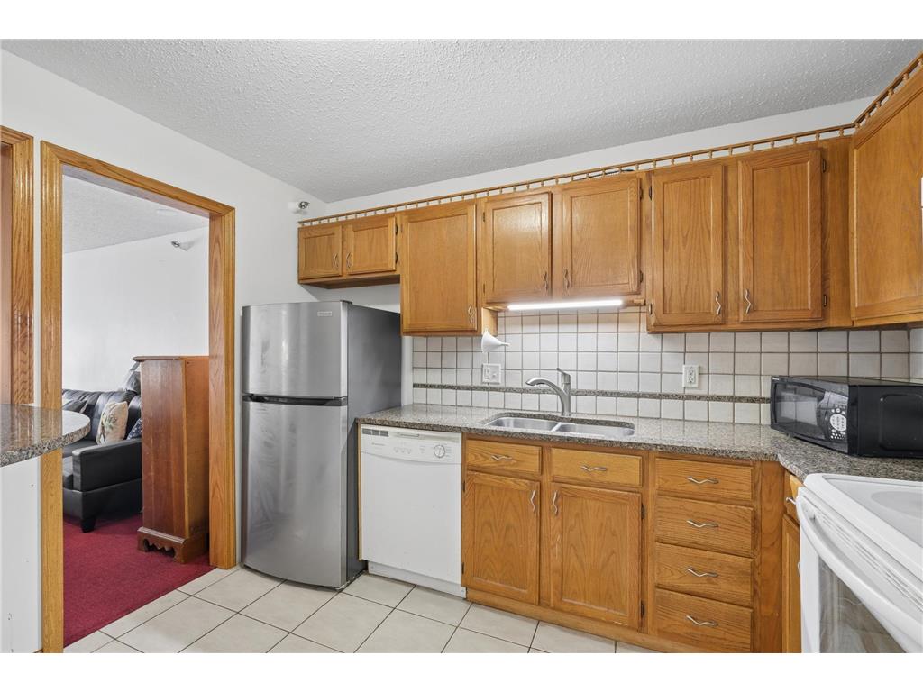 500 County Road B W #111 Roseville MN 55113 7080892 image10