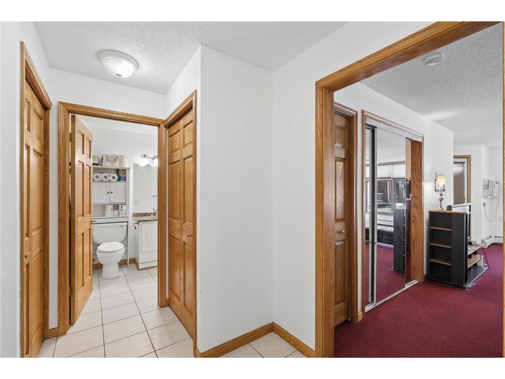 500 County Road B W #111 Roseville MN 55113 7080892 image13