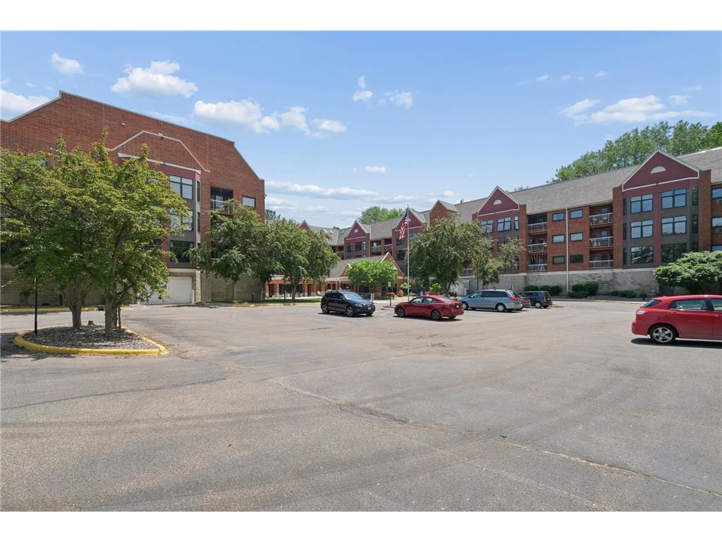 500 County Road B W #111 Roseville MN 55113 7080892 image23