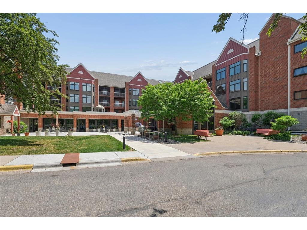 500 County Road B W #111 Roseville MN 55113 7080892 image24