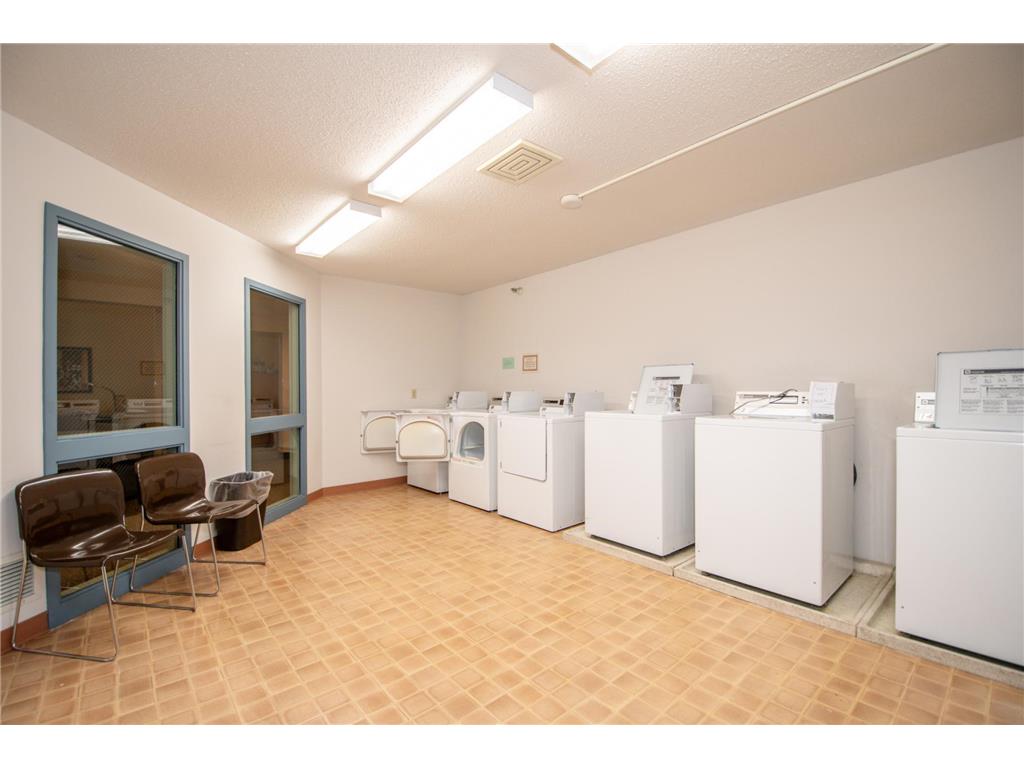 500 County Road B W #113 Roseville MN 55113 7003103 image12