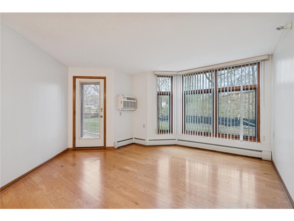 500 County Road B W #122 Roseville MN 55113 6819071 image11