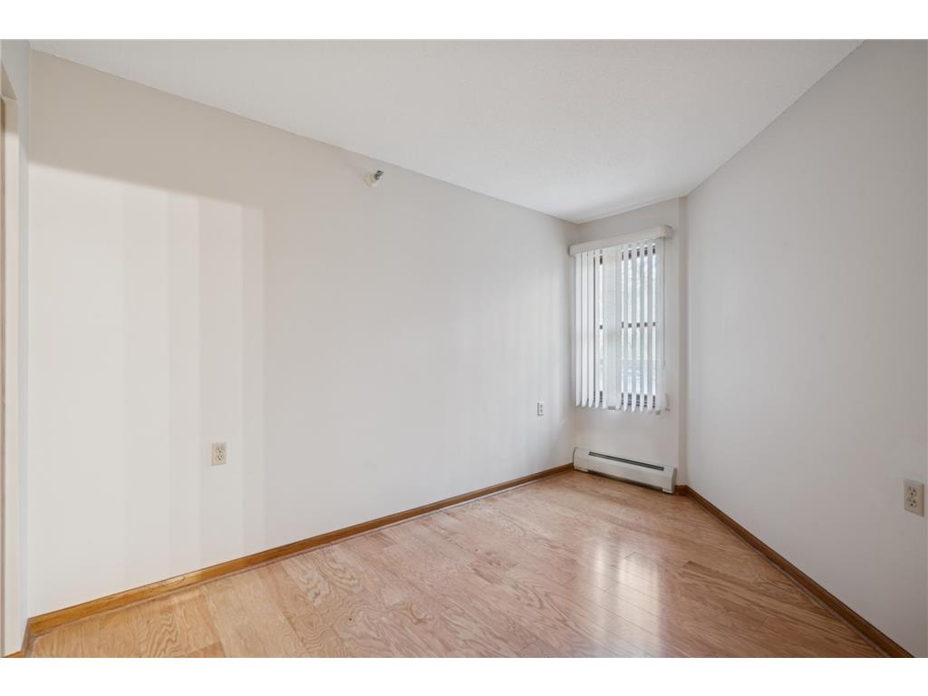 500 County Road B W #122 Roseville MN 55113 6819071 image16