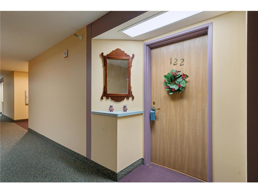 500 County Road B W #122 Roseville MN 55113 6819071 image2