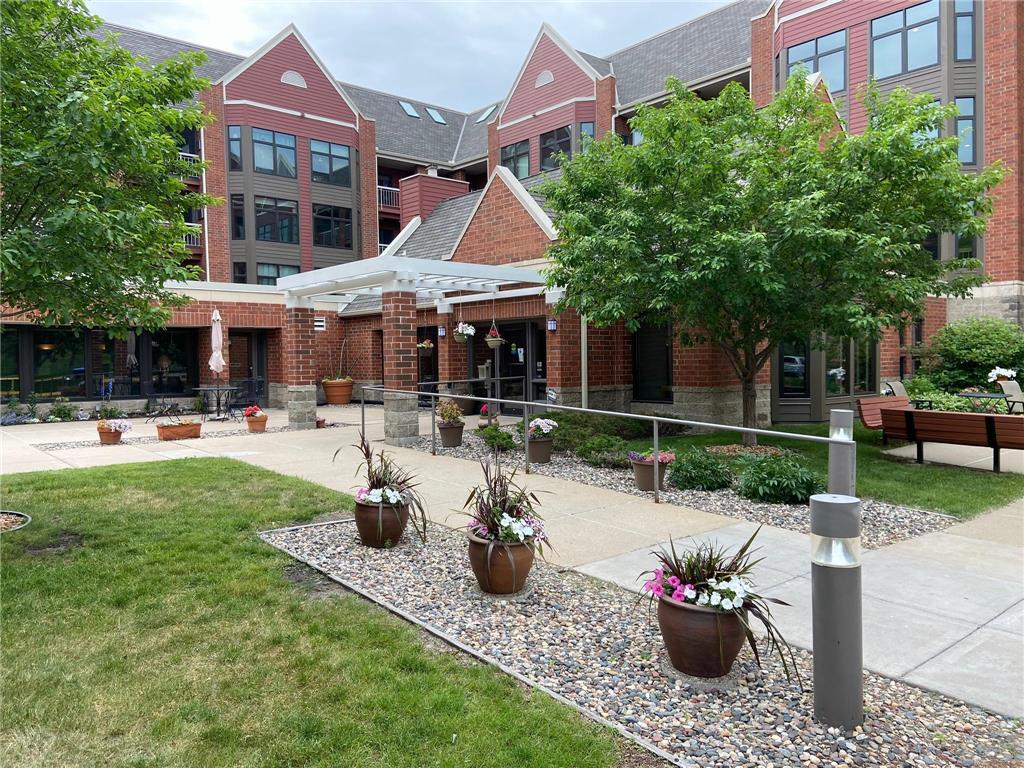 500 County Road B W #122 Roseville MN 55113 6819071 image27