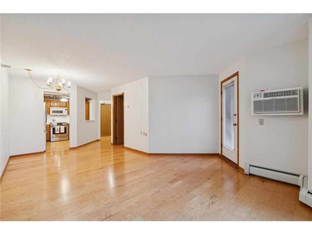 500 County Road B W #122 Roseville MN 55113 6819071 image8