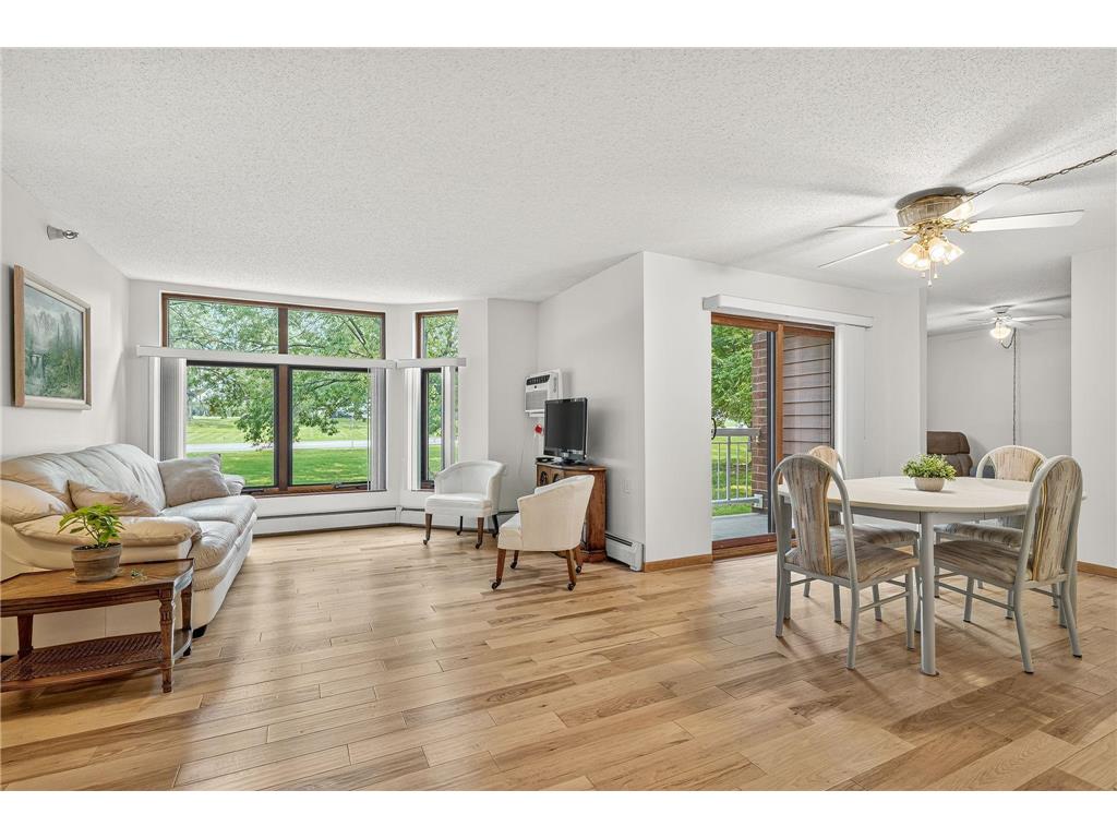 500 County Road B W #130 Roseville MN 55113 6765669 image1