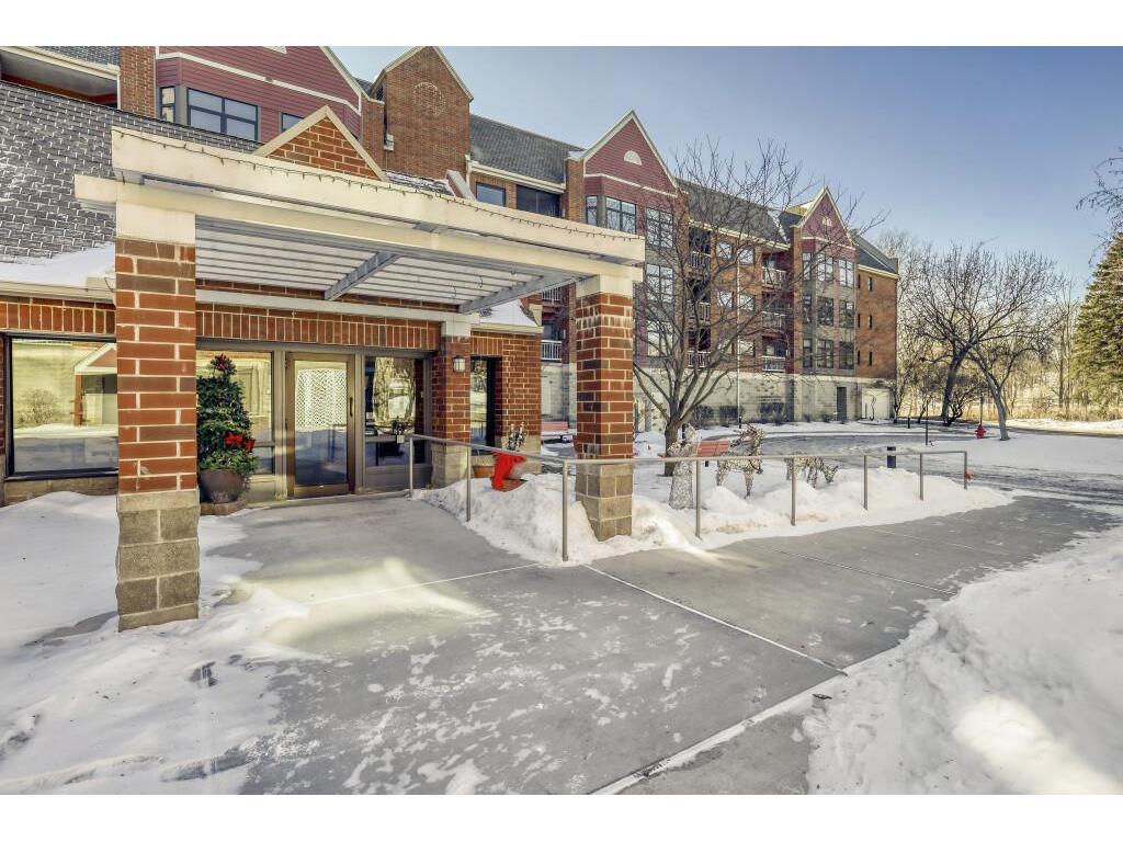 500 County Road B W #202 Roseville MN 55113 6791360 image1