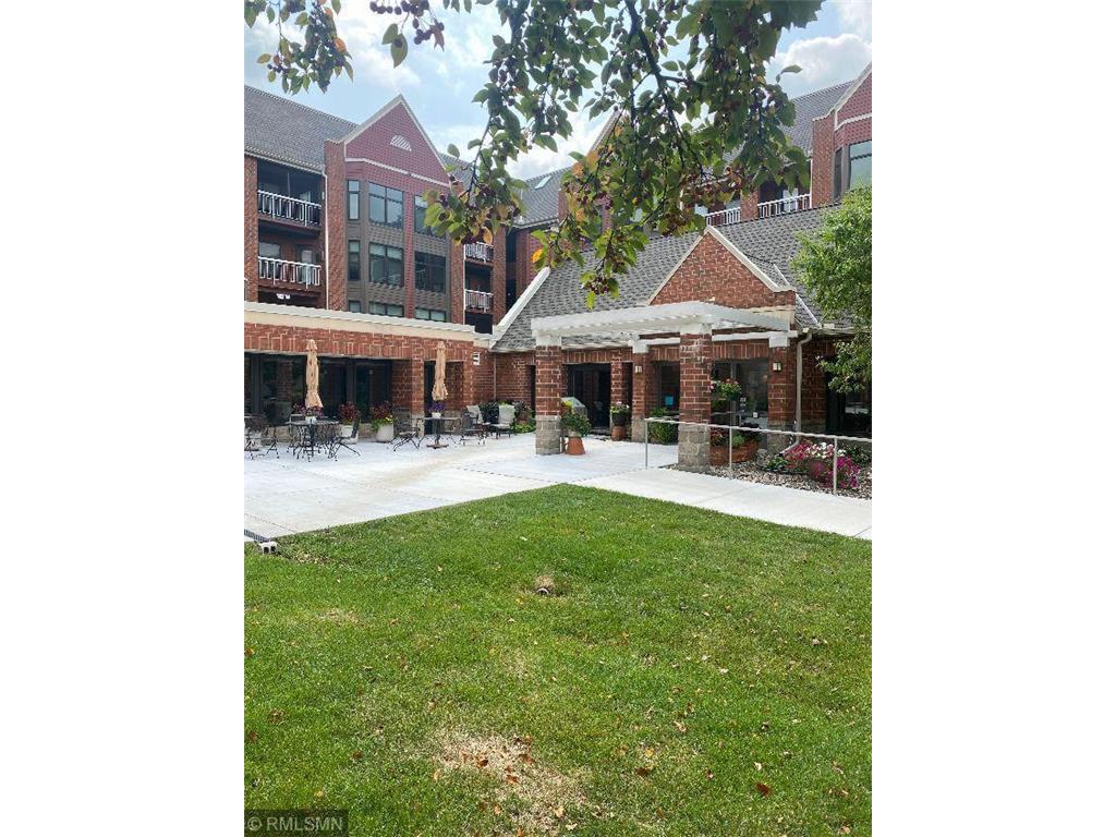 500 County Road B W #204 Roseville MN 55113 6771519 image1