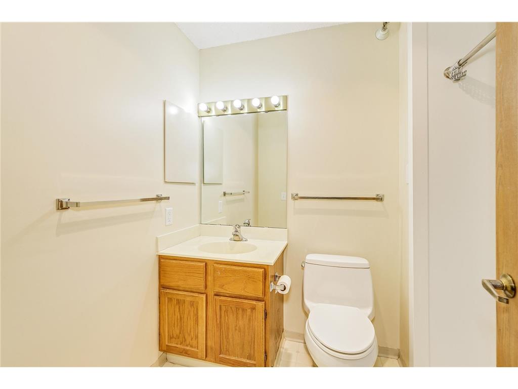 500 County Road B W #309 Roseville MN 55113 6772680 image13