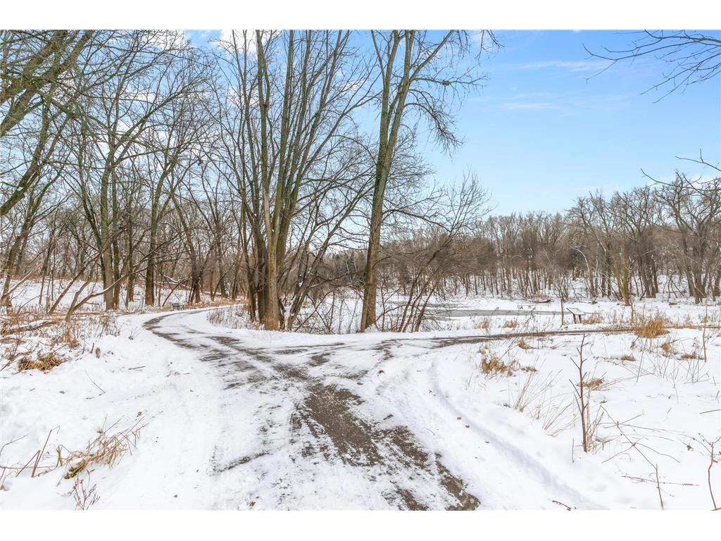 500 County Road B W #309 Roseville MN 55113 6772680 image16