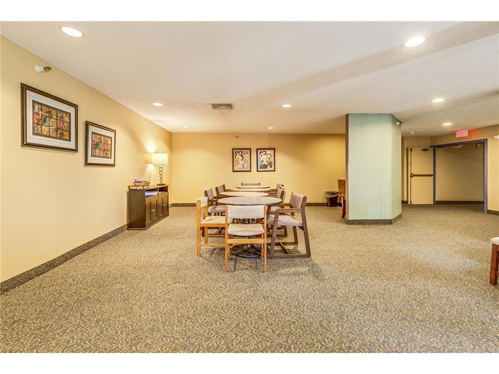 500 County Road B W #309 Roseville MN 55113 6772680 image17