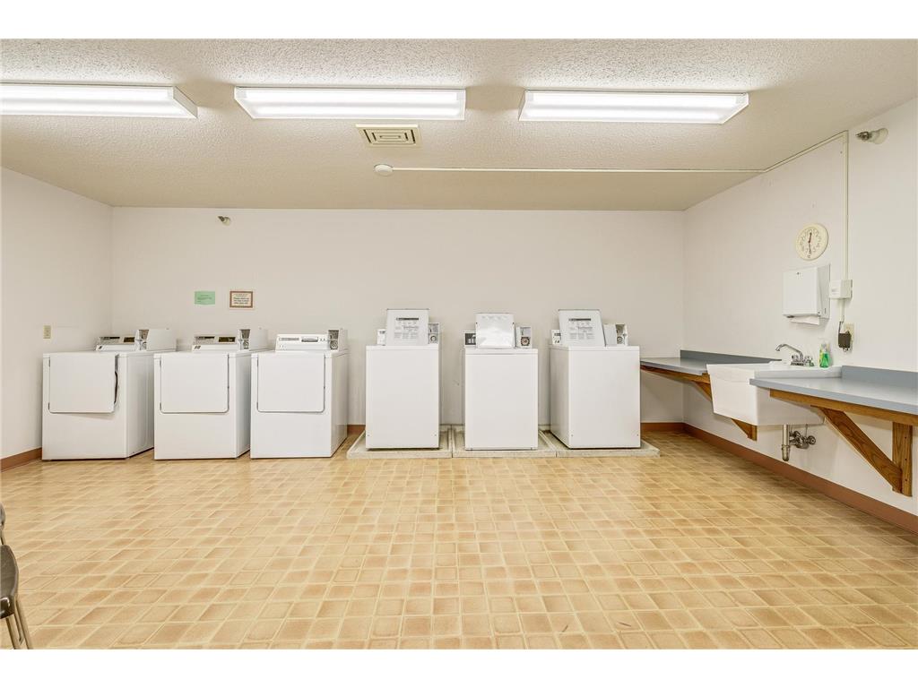 500 County Road B W #309 Roseville MN 55113 6772680 image27