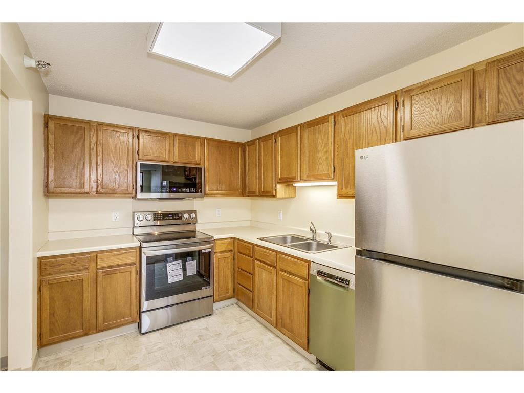 500 County Road B W #309 Roseville MN 55113 6772680 image3