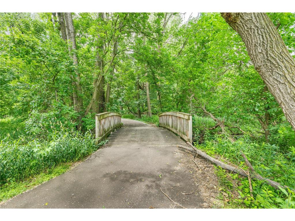 500 County Road B W #309 Roseville MN 55113 6772680 image31