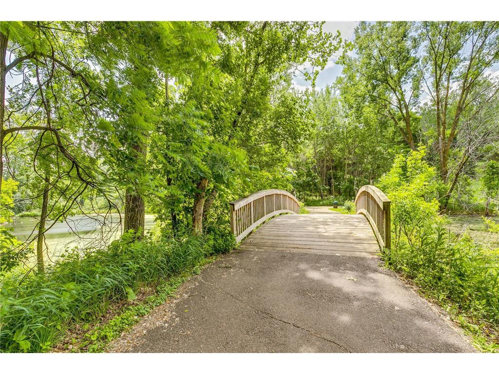 500 County Road B W #309 Roseville MN 55113 6772680 image32