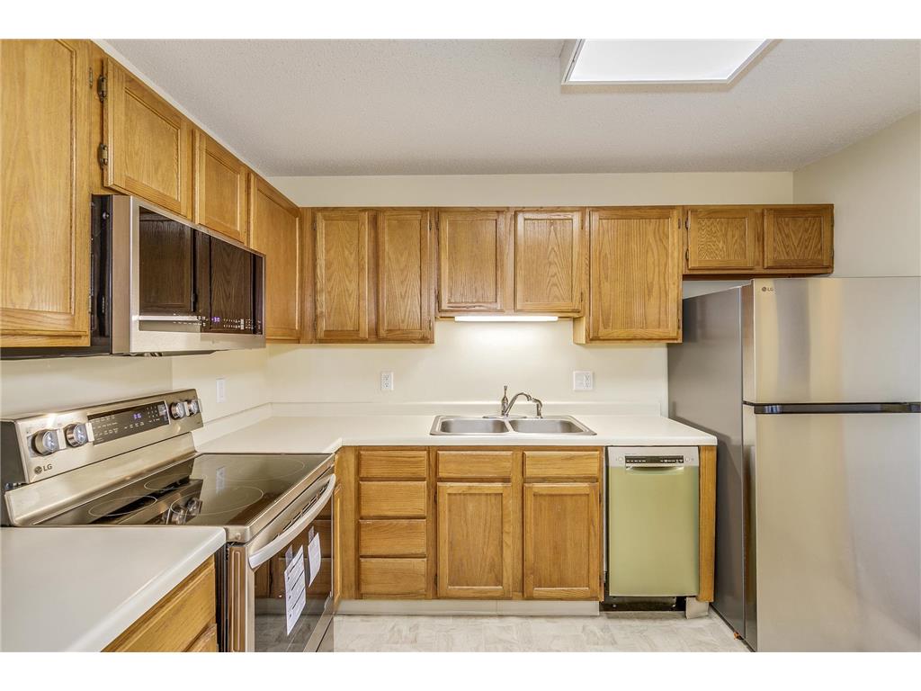 500 County Road B W #309 Roseville MN 55113 6772680 image4