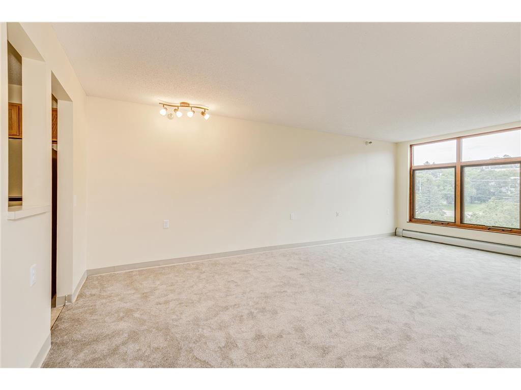 500 County Road B W #309 Roseville MN 55113 6772680 image6