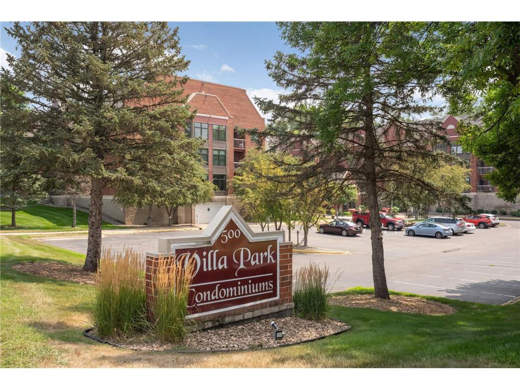 500 County Road B W #310 Roseville MN 55113 6439045 image1