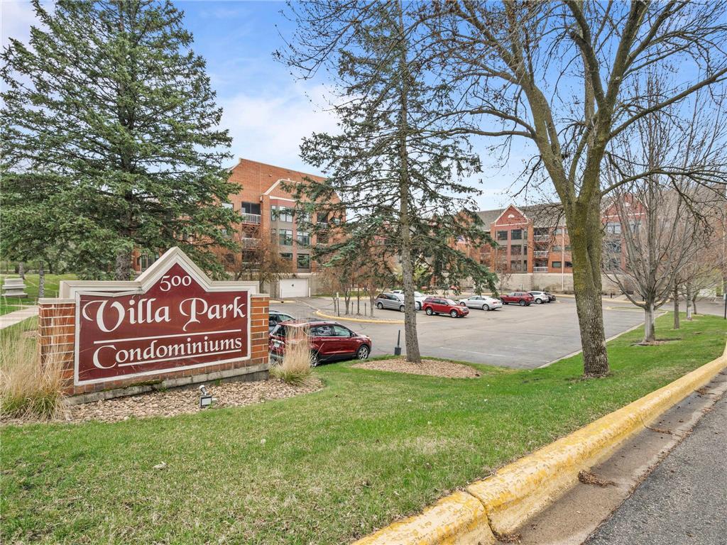 500 County Road B W #321 Roseville MN 55113 6522808 image1