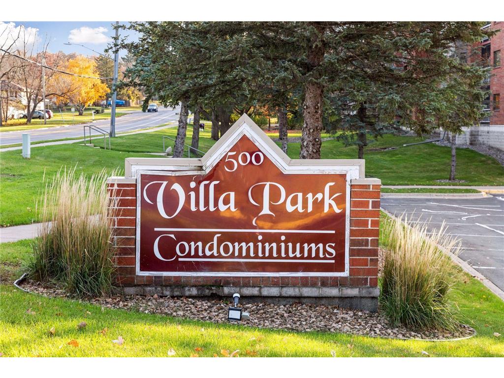 500 County Road B W #322 Roseville MN 55113 6430753 image1