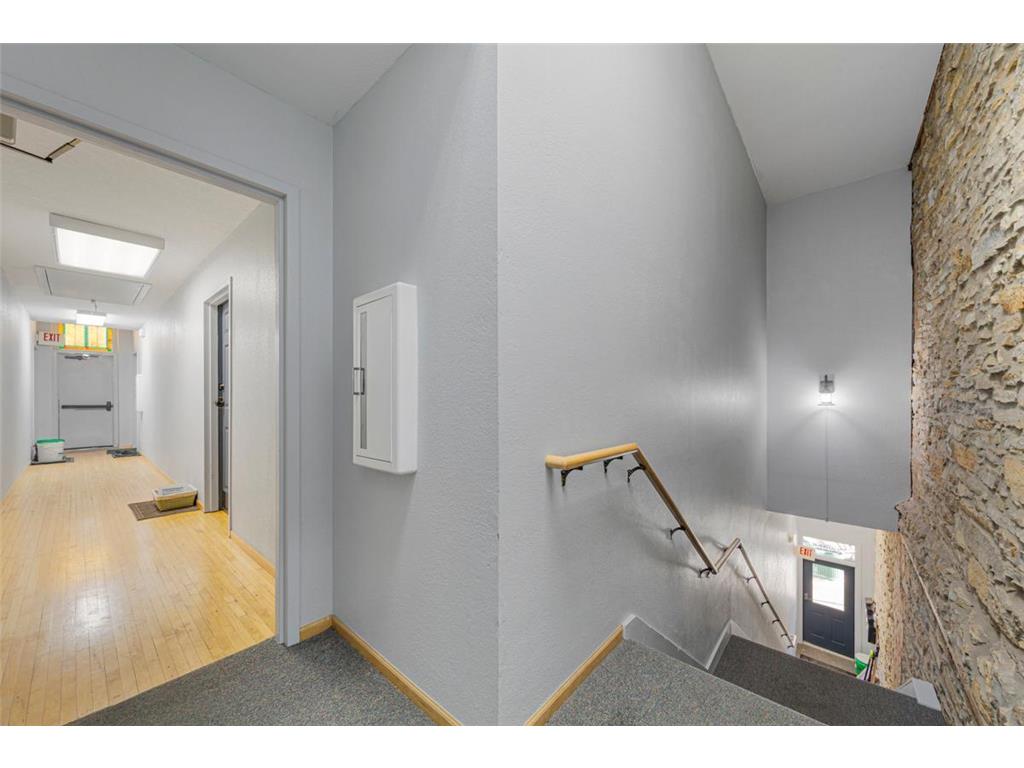 500 Division Street S #7 Northfield MN 55057 6823984 image4