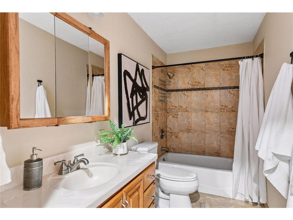 500 E First Street Waconia MN 55387 7062412 image12