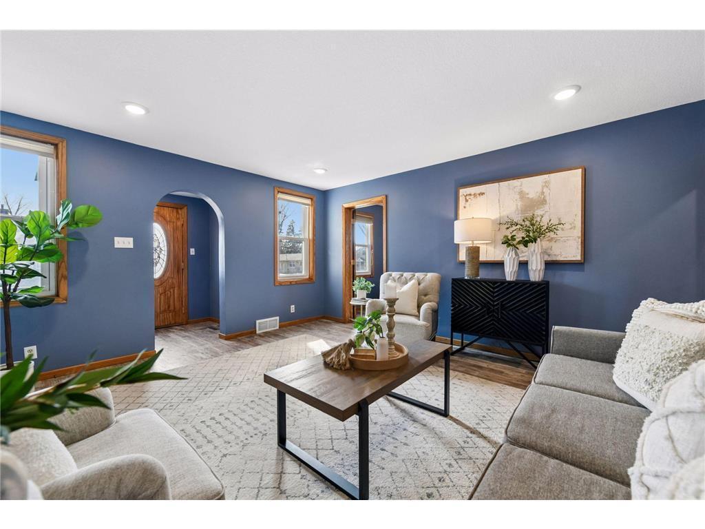 500 E First Street Waconia MN 55387 7062412 image4