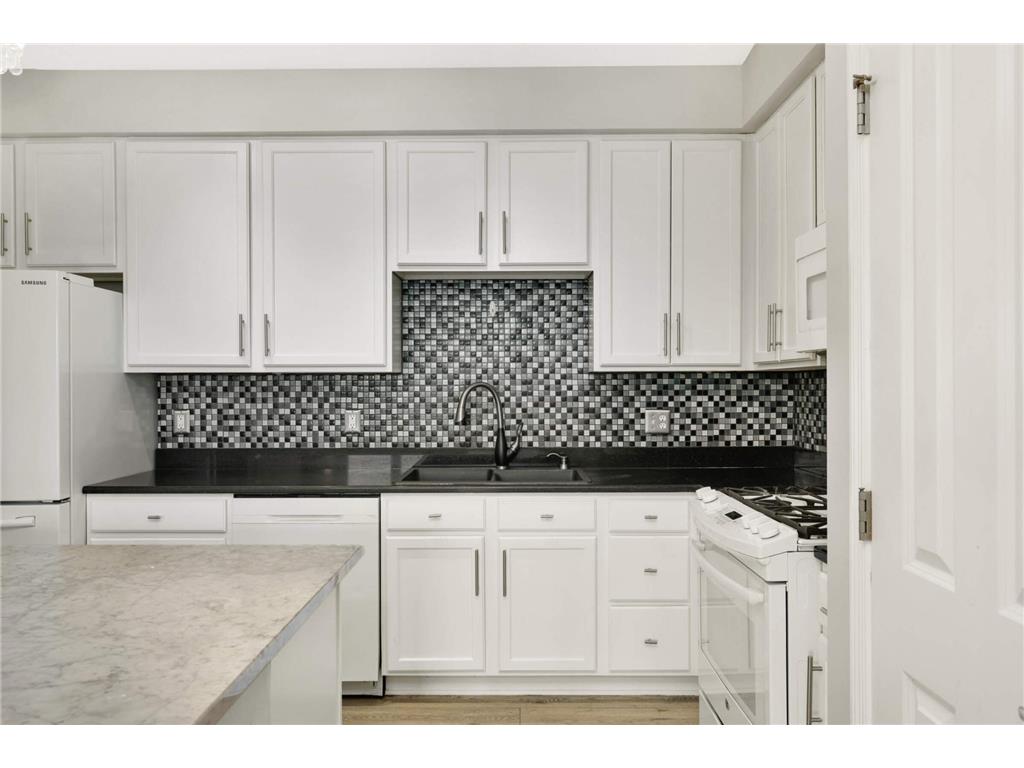 500 E Grant Street #0407 Minneapolis MN 55404 7103087 image11