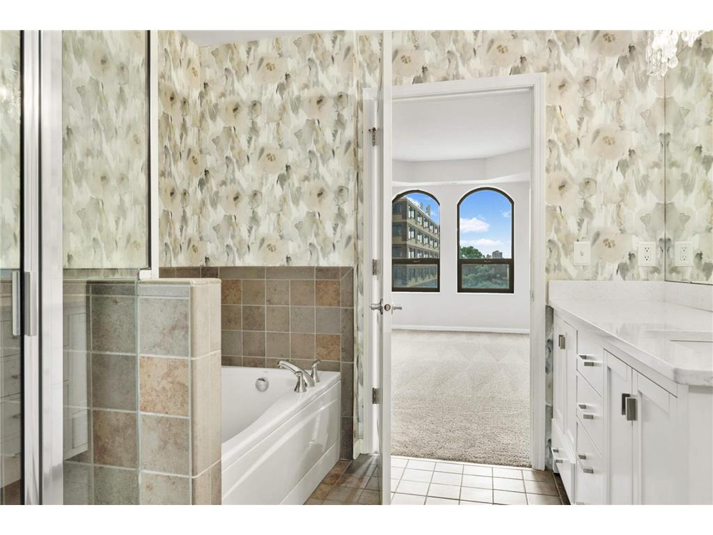 500 E Grant Street #0407 Minneapolis MN 55404 7103087 image20