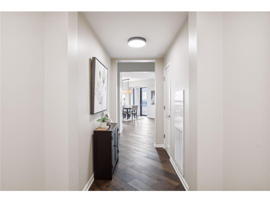 500 E Grant Street #1102 Minneapolis MN 55404 7005375 image9