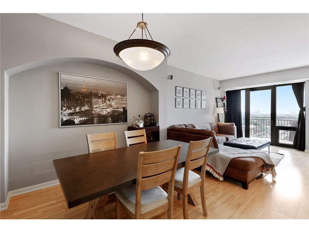500 E Grant Street #1105 Minneapolis MN 55404 6428185 image1