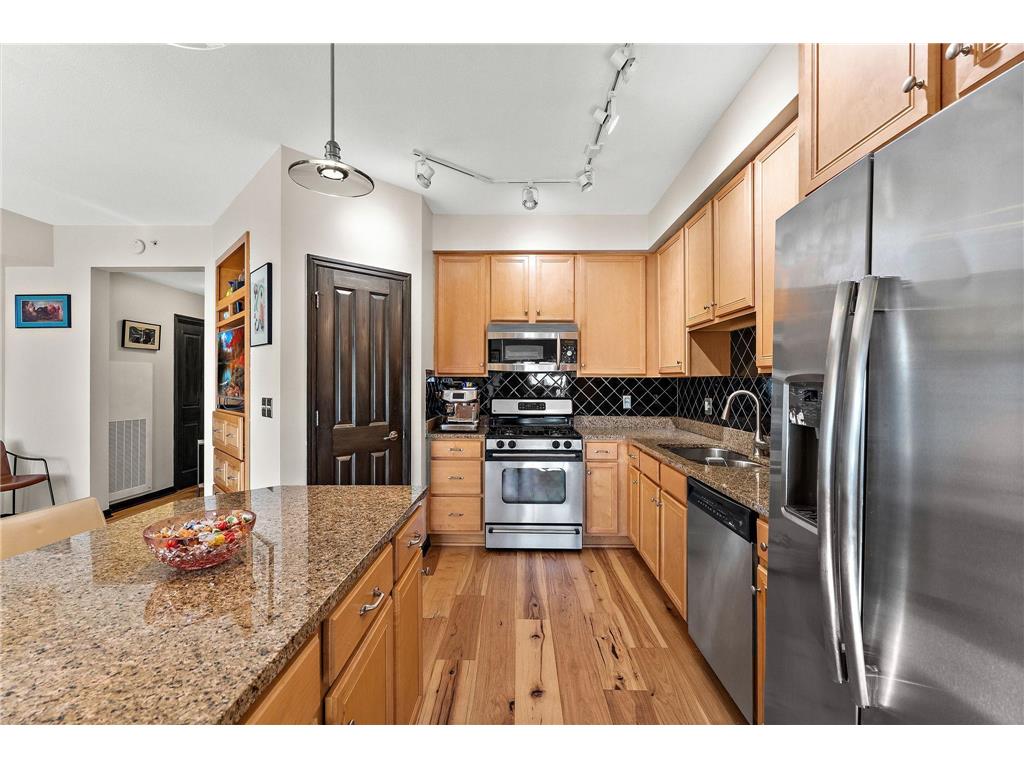 500 E Grant Street #1806 Minneapolis MN 55404 7021454 image2