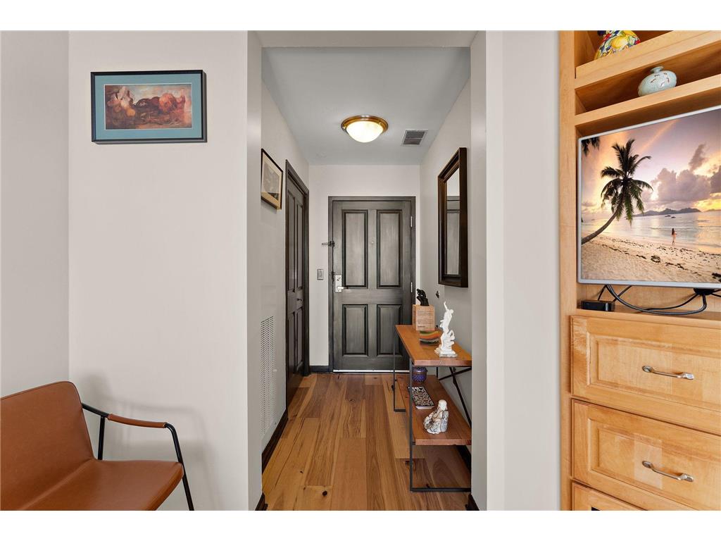 500 E Grant Street #1806 Minneapolis MN 55404 7021454 image8