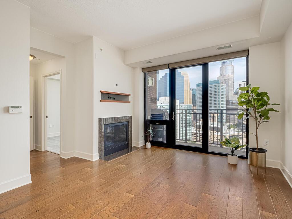 500 E Grant Street #2008 Minneapolis MN 55404 6576405 image1