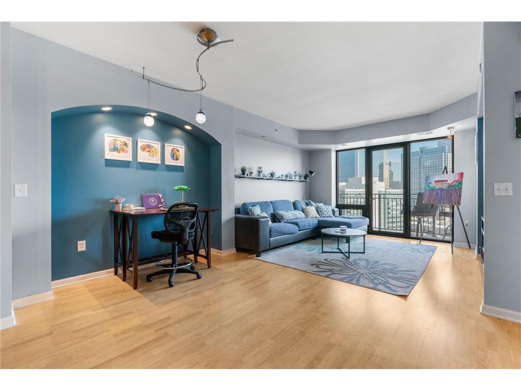 500 E Grant Street #2103 Minneapolis MN 55404 6629103 image1