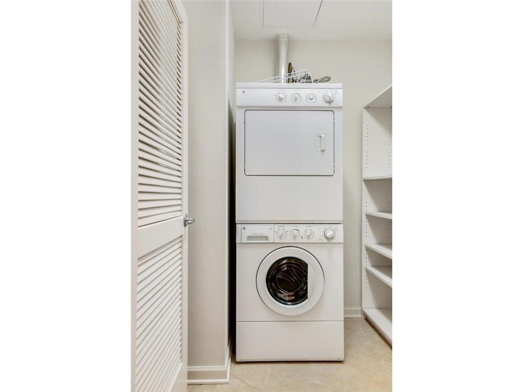 500 E Grant Street #2207 Minneapolis MN 55404 6825262 image6