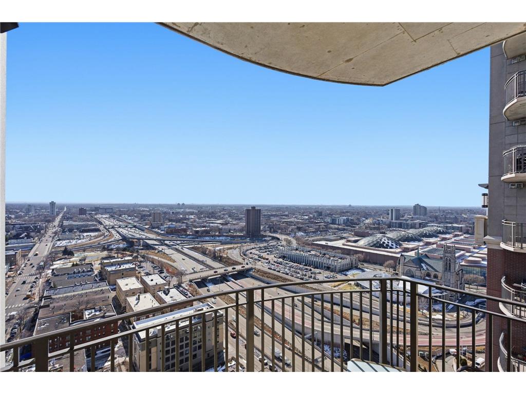 500 E Grant Street #2406 Minneapolis MN 55404 7028323 image16